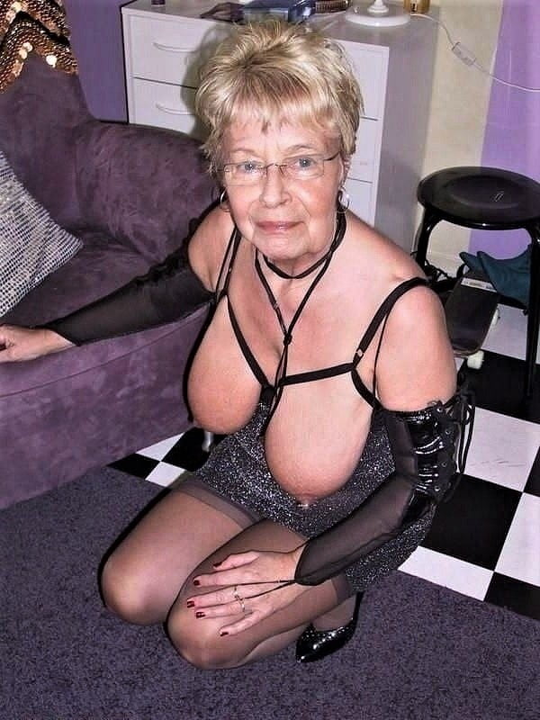 Ein Loblied auf ältere Frauen - 140
 #88545908