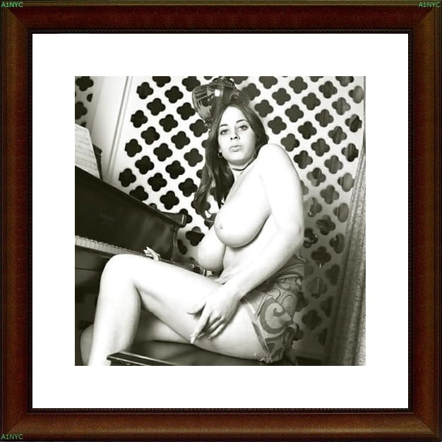 A1NYC Vintage Retro Woman #102869124