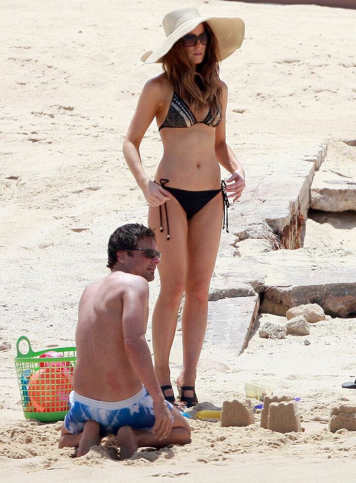 Kate Beckinsale desnuda #107969771