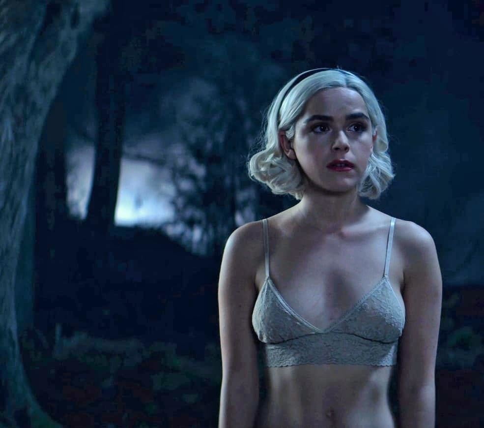 Kiernan shipka 5
 #87354398