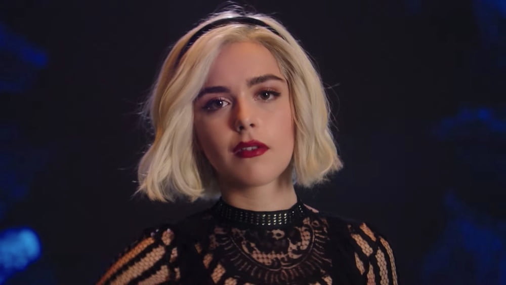 Kiernan shipka 5
 #87354404