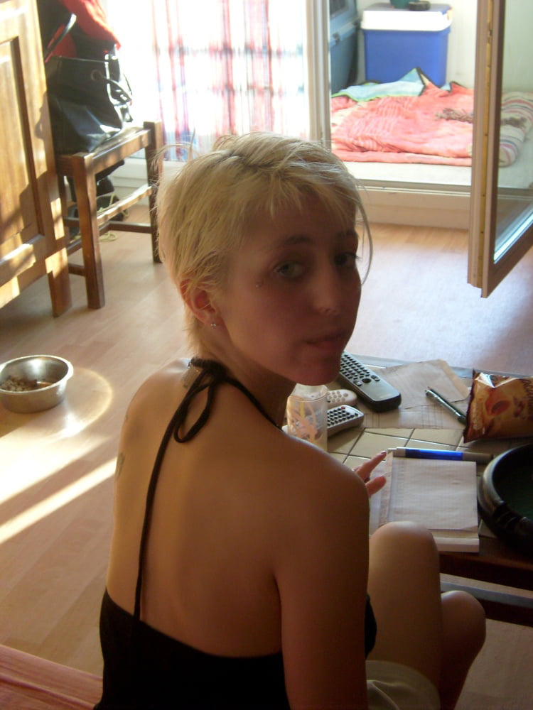 Francia babe
 #103897457