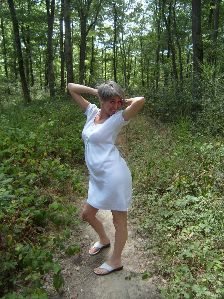 Francia babe
 #103897475