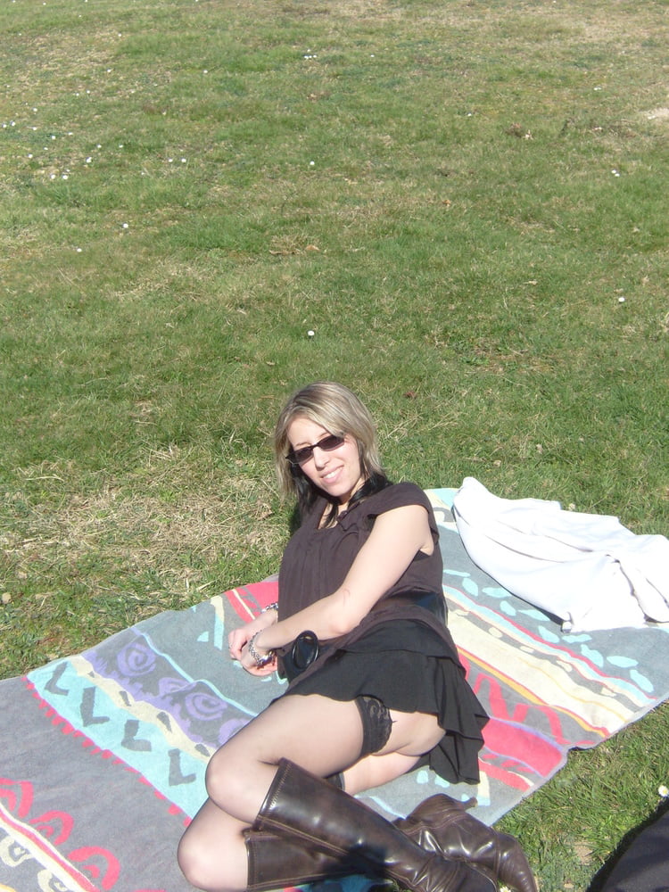 Francia babe
 #103897582