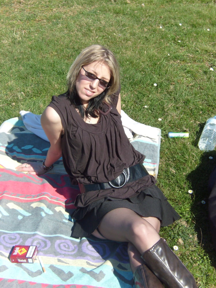 Francia babe
 #103897584