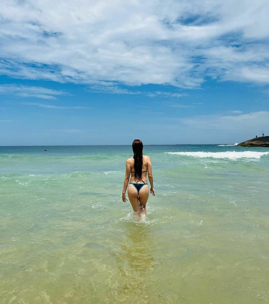 Sophia Abrahão nude #109654881