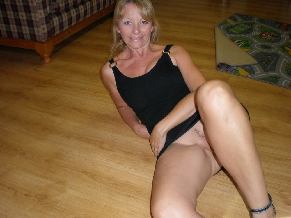 Amateur MILF 125 #106015556