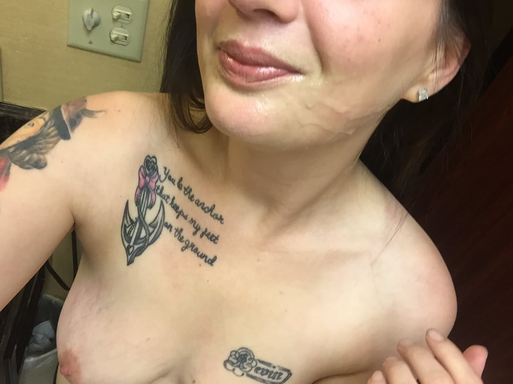 Tattooed emo cumslut Freundin ausgesetzt
 #99687262