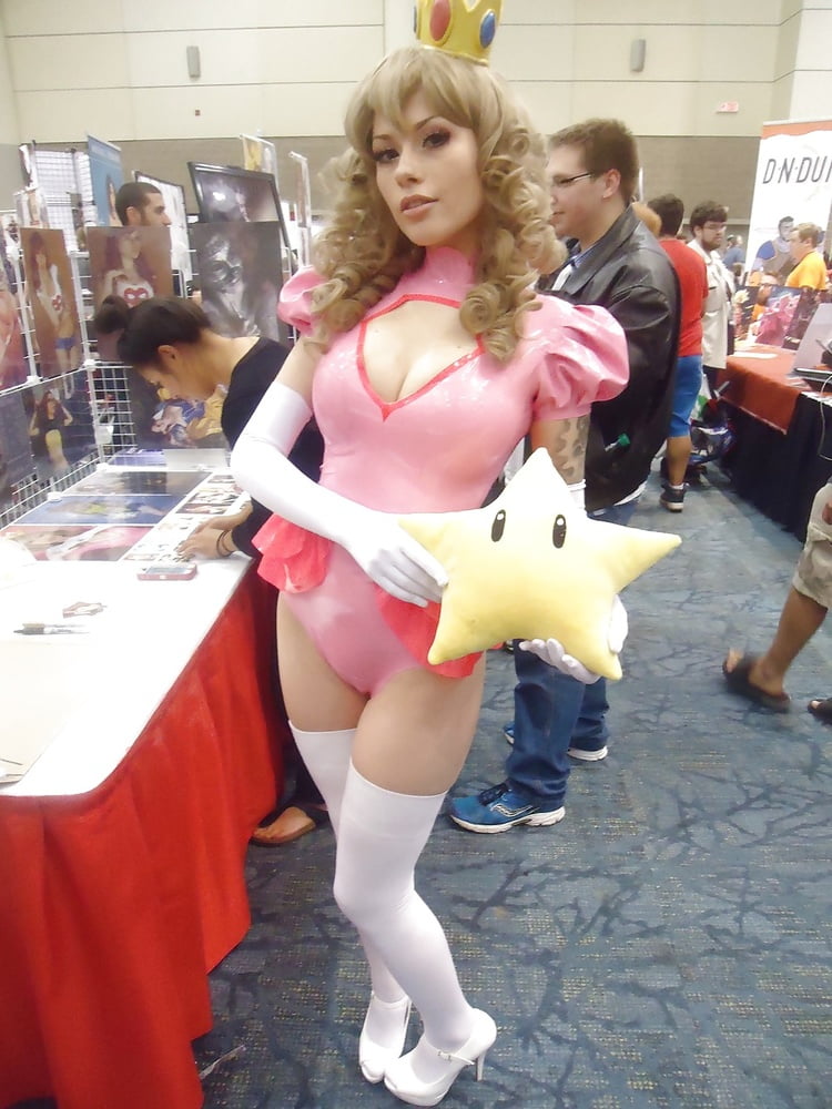 Princess Peach #96926533