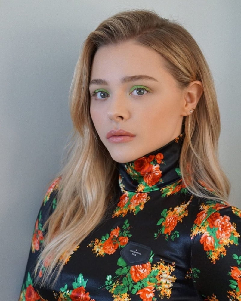 Chloe Grace Moretz Jerk Off Challenge #103975201