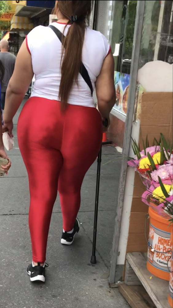 Tremendo culo de rojo
 #91368994