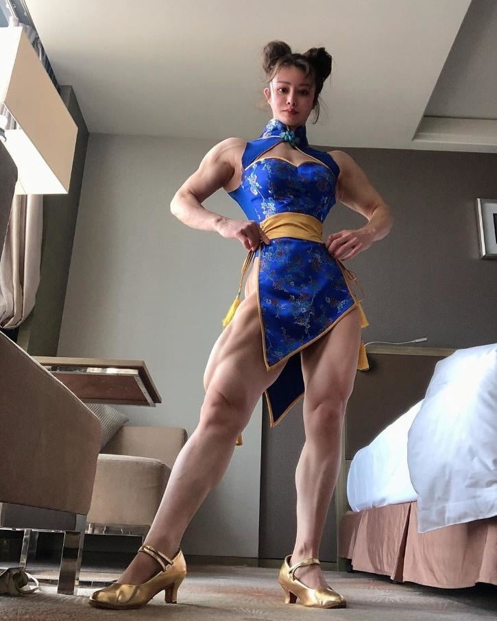 Yuan Herong - Chun-Li Cosplay Gallery #89045374