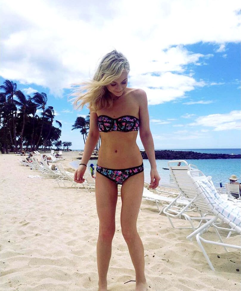 Emily Kinney nude #109195106