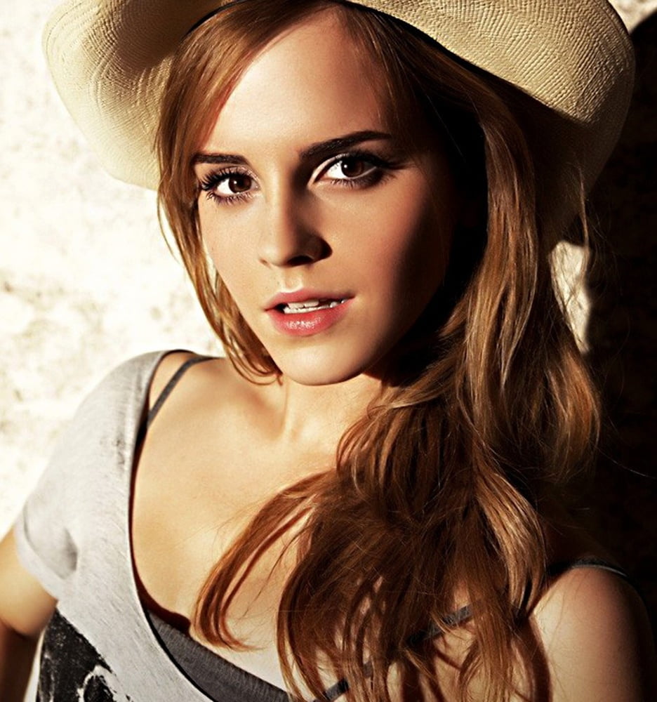 Emma watson
 #105316602