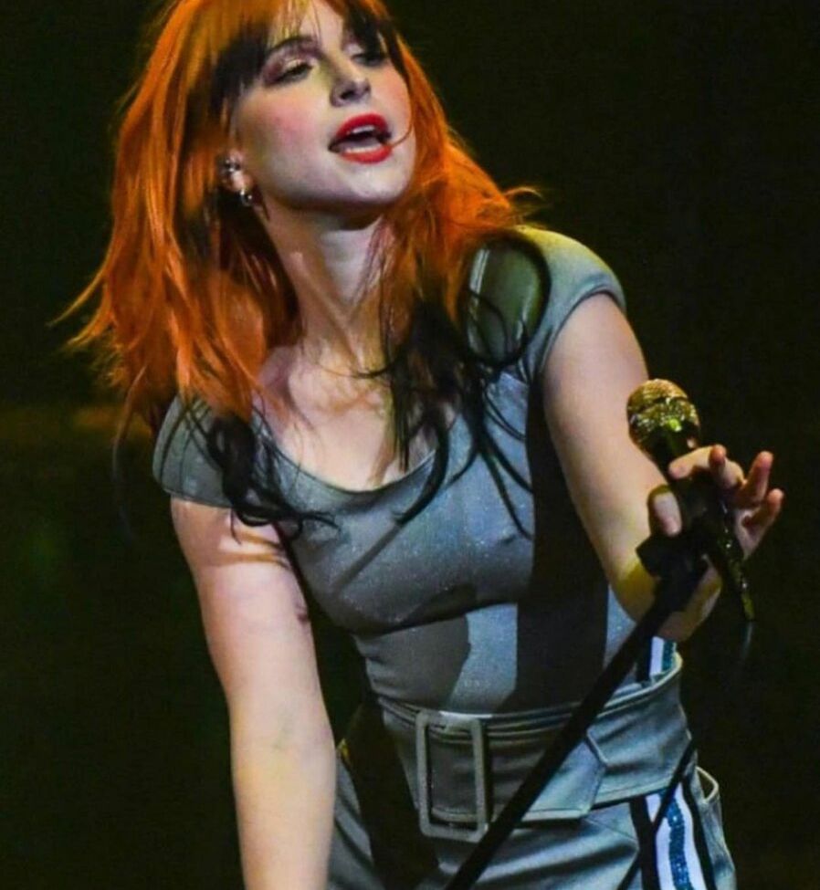 Hayley Williams nude #109039372