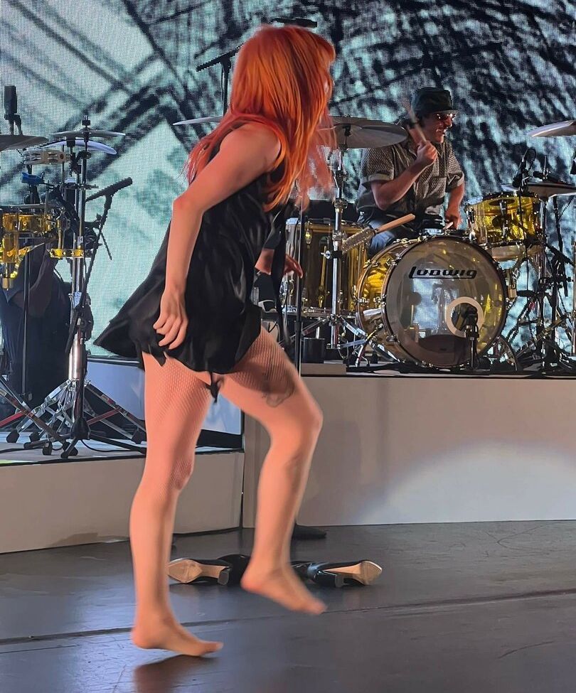 Hayley Williams nude #109039422