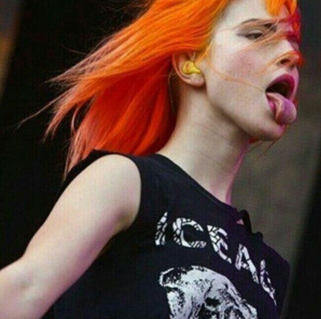 Hayley Williams nude #109039526