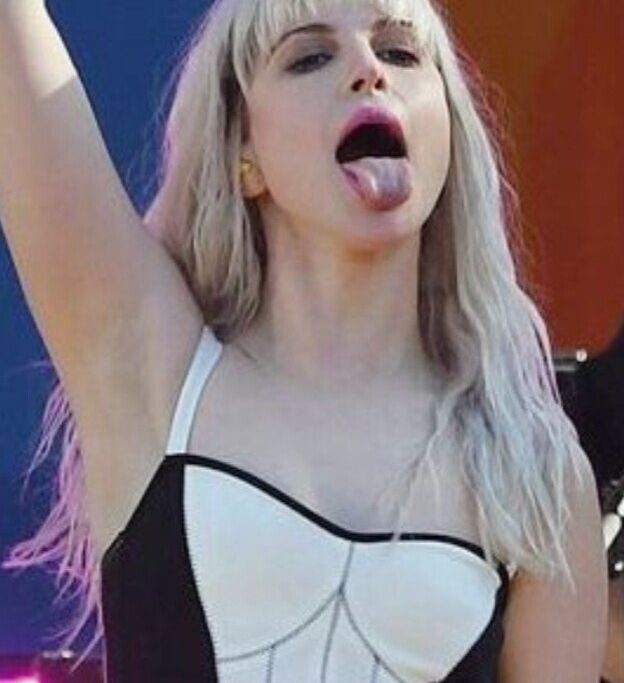 Hayley Williams nude #109039527