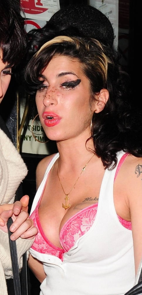 Amy Winehouse #95987235