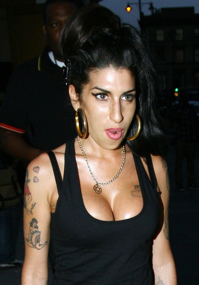 Amy Winehouse #95987305