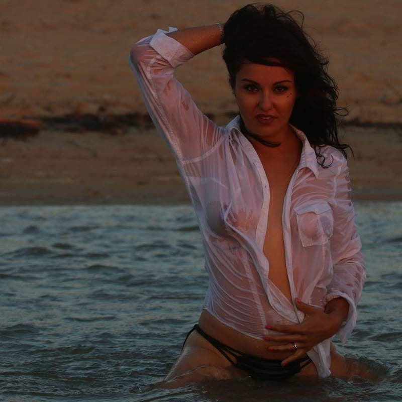 Putas del mundo
 #80956040