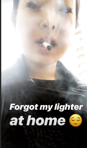 Azn hotttsmoking bitch
 #100833995