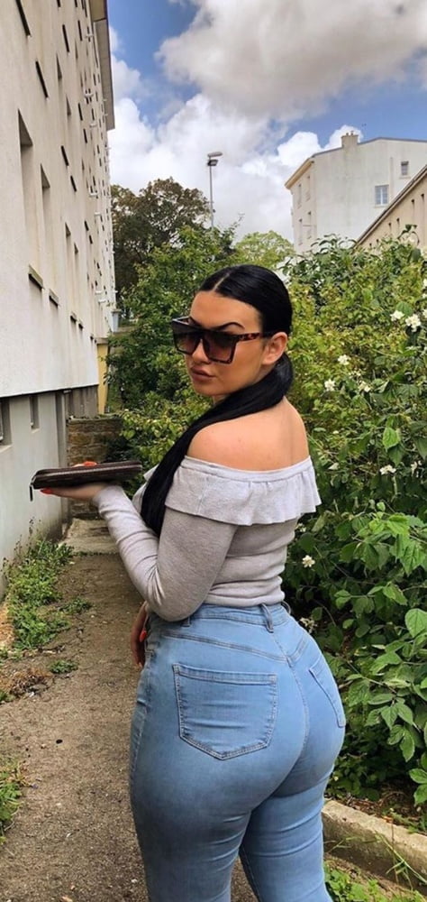 Sexy Schlampen
 #88789175