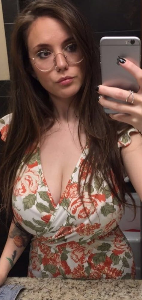 Sexy Schlampen
 #88789205