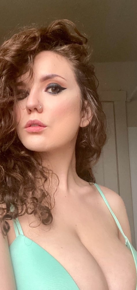 Sexy Schlampen
 #88789390