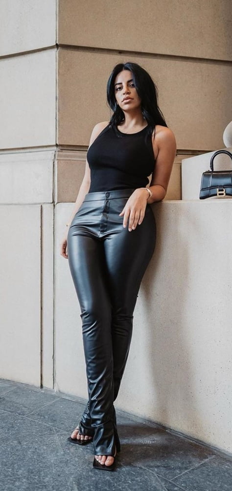 Sexy Schlampen
 #88789495