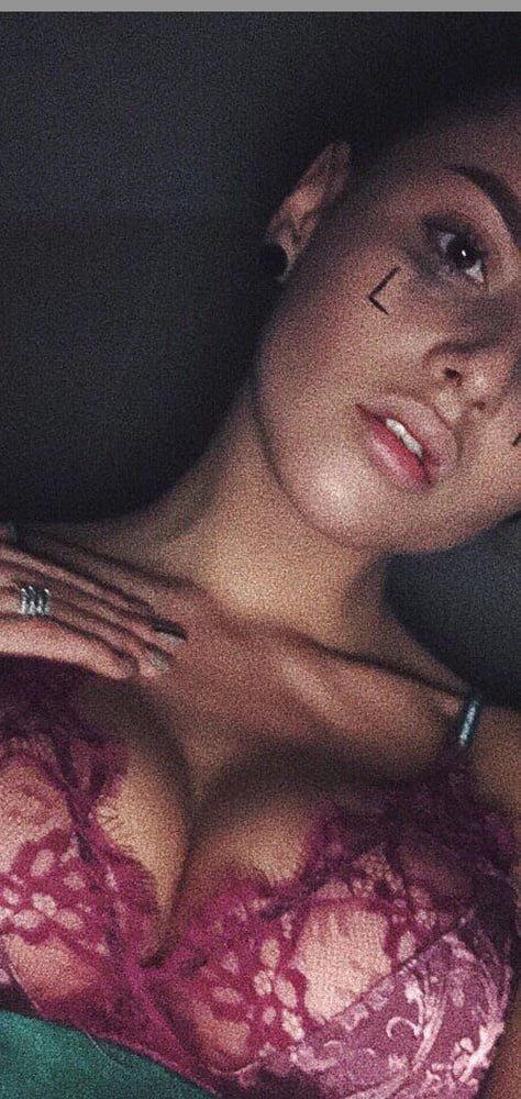 Sexy Schlampen
 #88789502