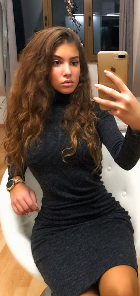 Sexy Schlampen
 #88789518