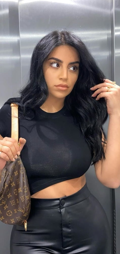 Sexy Schlampen
 #88789561