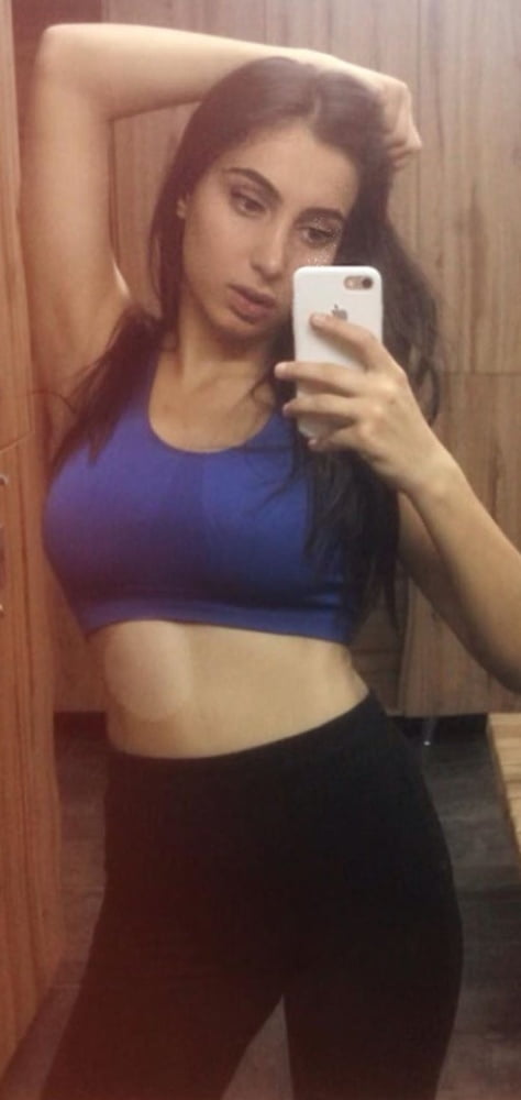 Sexy Schlampen
 #88789601