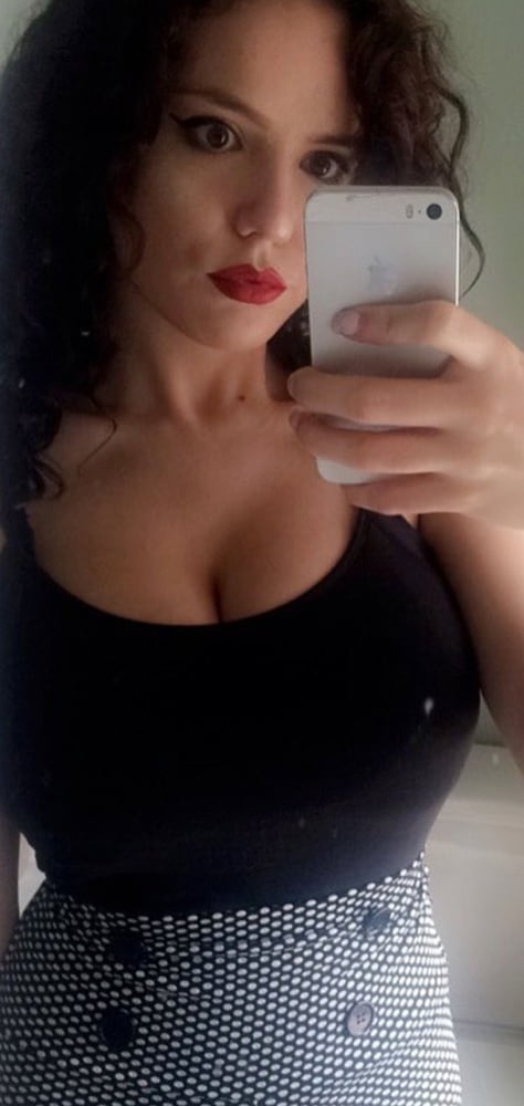 Sexy Schlampen
 #88789616