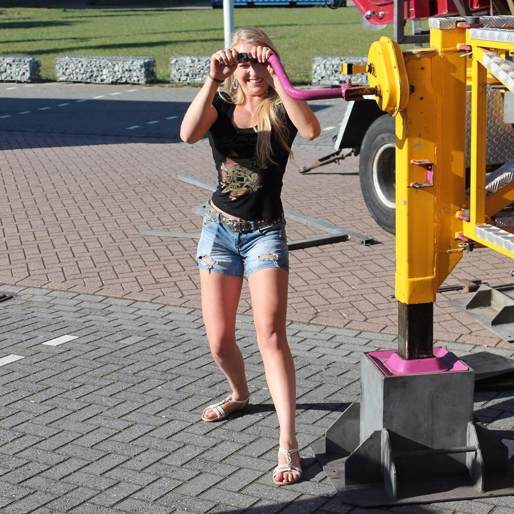オランダのヤリマン少女elise aka siswet19 exposed
 #82041875