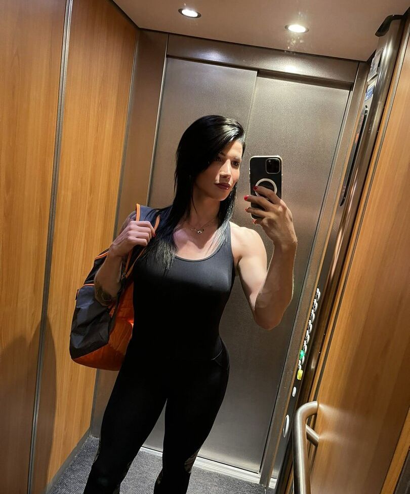 Victória Carvalho desnuda #108319358