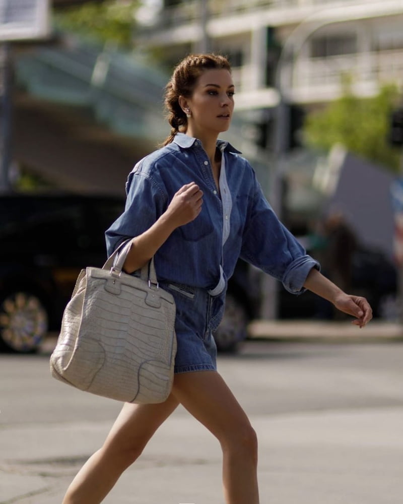 Tzina alimonou
 #89829396