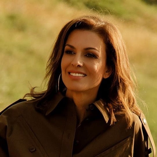 Tzina alimonou
 #89829457