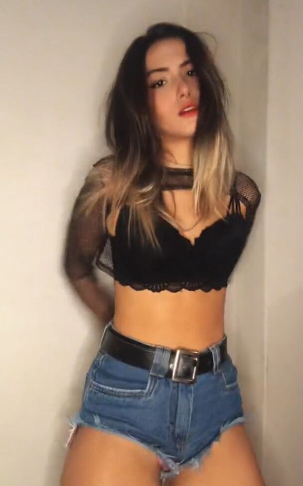 Sophia Bigo desnuda #108173145