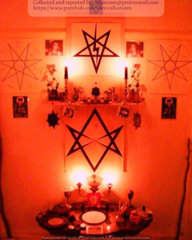 Satanische Symbole Fotosammlung 2
 #98396482