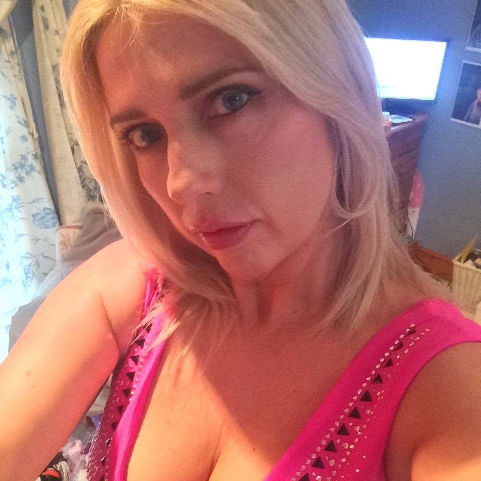 Mature faces I would like to splash my load over #102659076