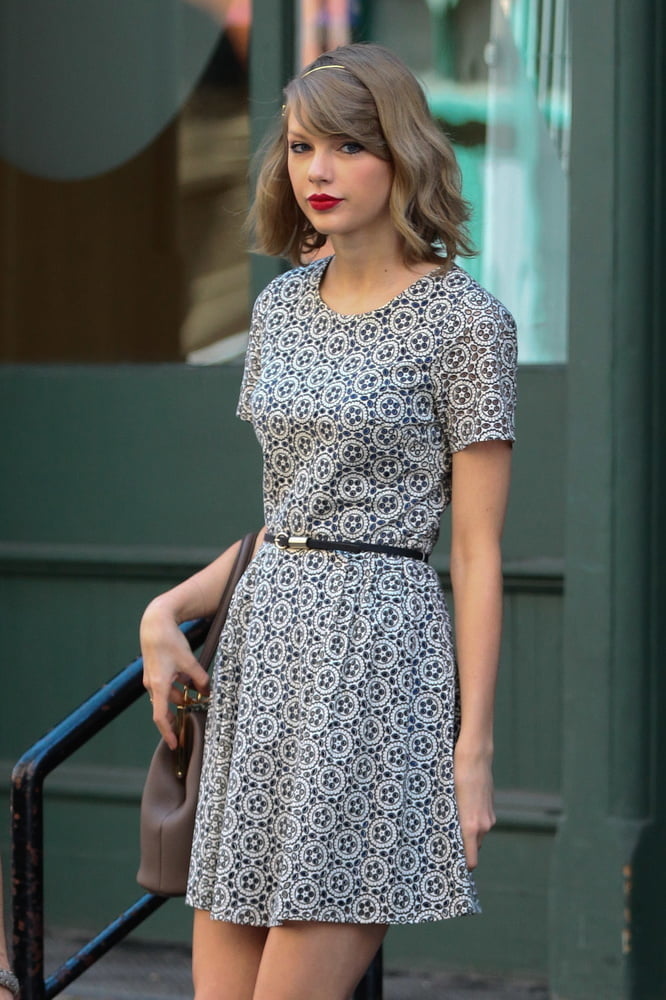 Taylor swift schlaganfall material
 #87464457