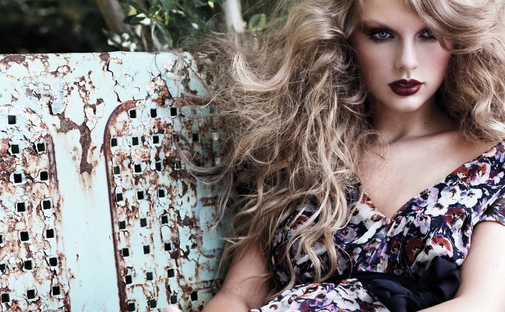 Taylor Swift Stroke Material #87464781