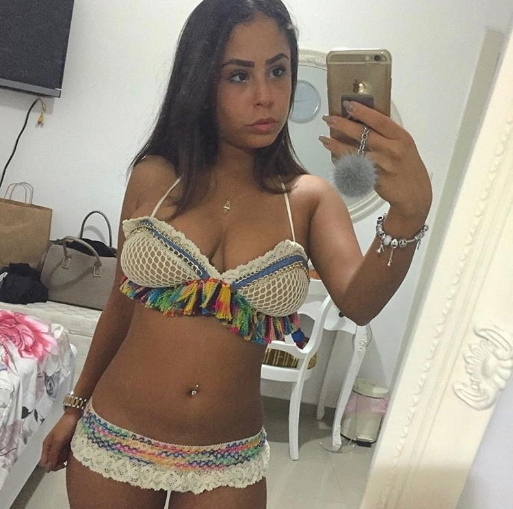 Amazing Babes 7 #98332408