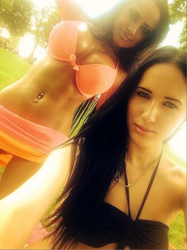 Amazing Babes 7 #98332504