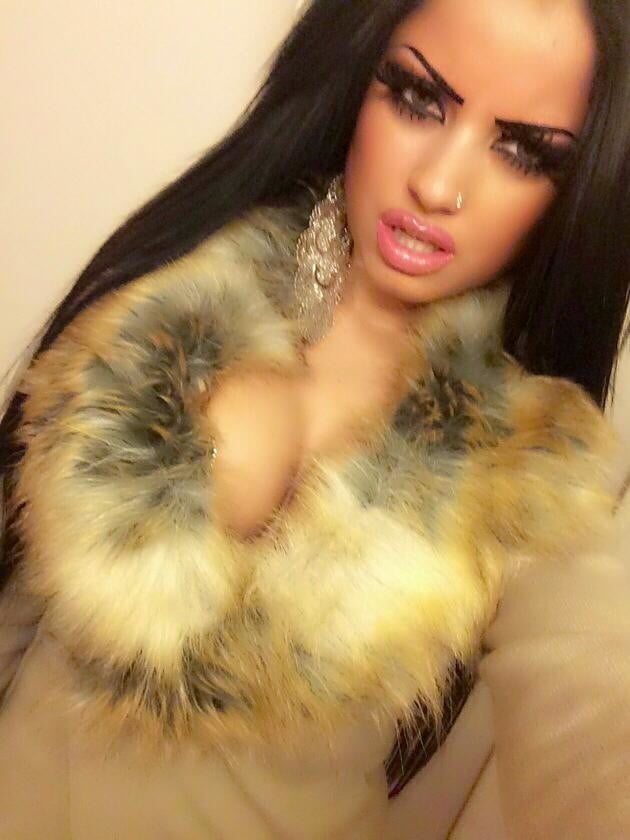 Amazing Babes 7 #98332720