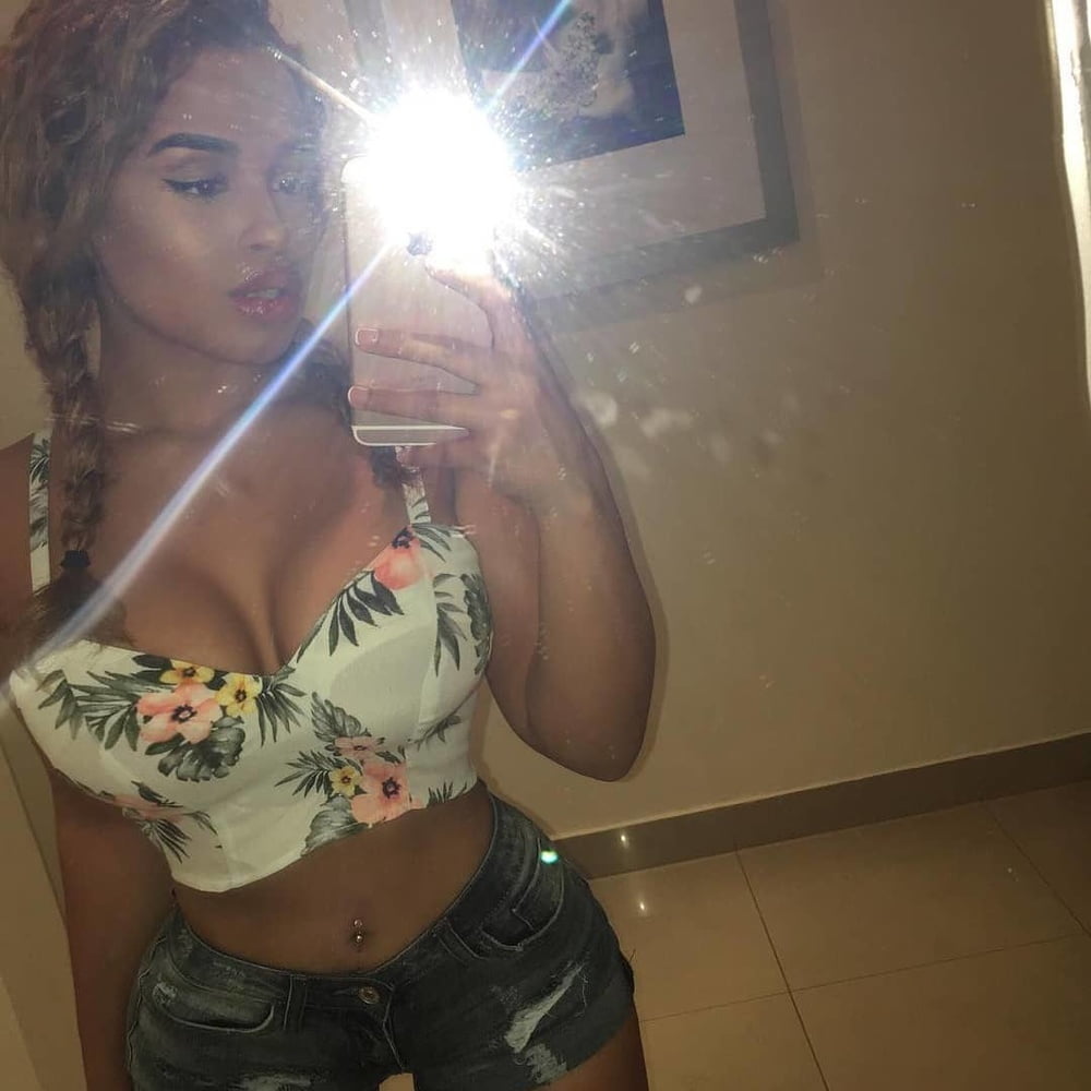 Amazing Babes 7 #98332883