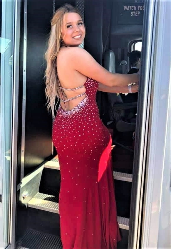 Prom bitch 2
 #89944953