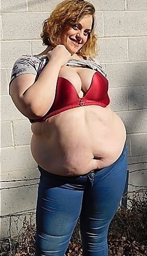 Bbw fette Mädchen Bäuche
 #102716925